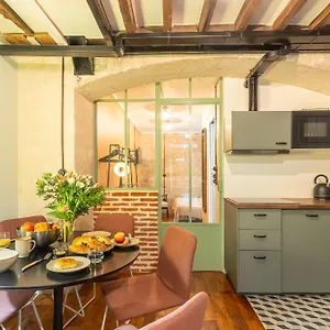 Nouveau - Industrial - 6p - Gym/sauna Apartment